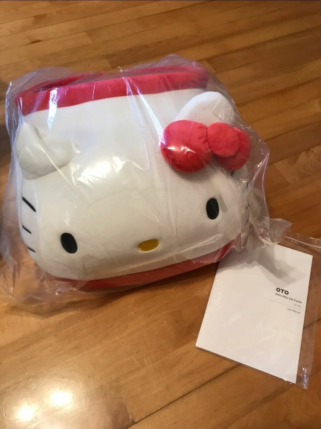 OTO X HELLO KITTY LITE FOOTIE ( FOOT MASSAGER ) BRAND NEW model SLF-3802 power 18w 220volt power My Store